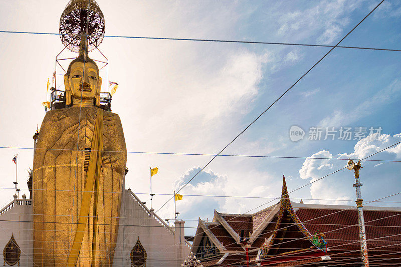 泰国曼谷- 2022年6月11日。Wat Phra Chetuphon Wimon Mangalaram或泰国曼谷的卧佛寺地标